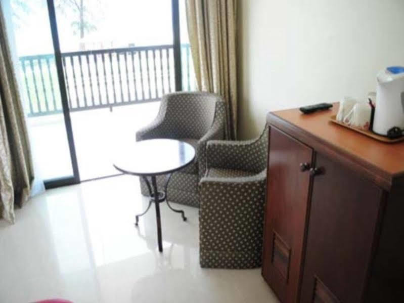 Mersing Beach Resort Extérieur photo