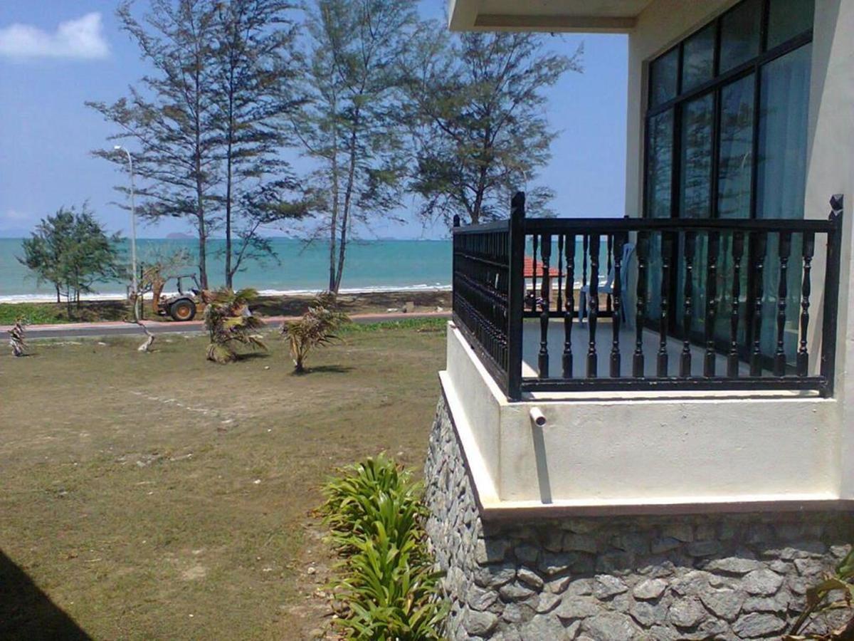 Mersing Beach Resort Extérieur photo